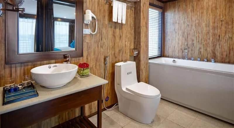 Aquamarine Premium Cruise Ha Long Exterior foto